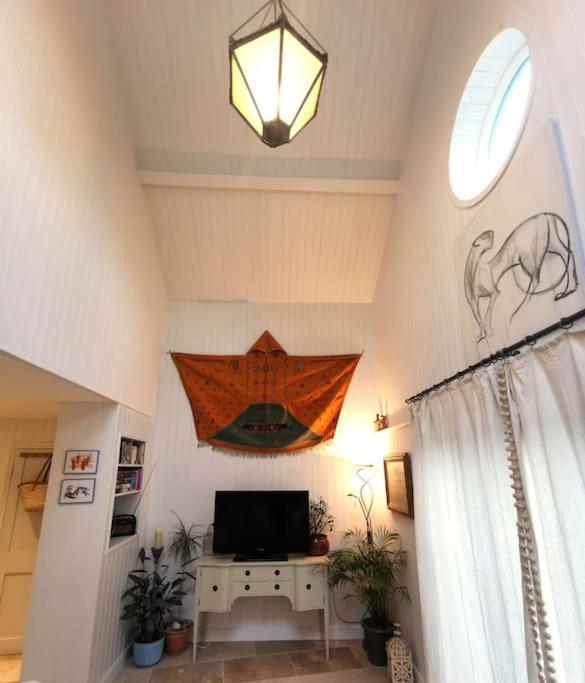 Lovely 2 Bed Annexe Near סליסבורי מראה חיצוני תמונה
