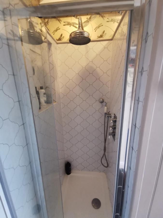 Lovely 2 Bed Annexe Near סליסבורי מראה חיצוני תמונה